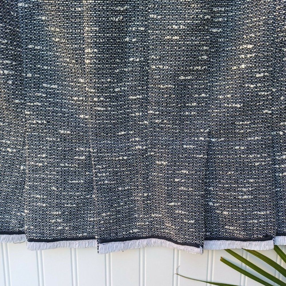 Nanette Lepore Pencil Skirt Size 6 Black White Tweed Kick Pleats Retro Wiggle - Picture 8 of 10